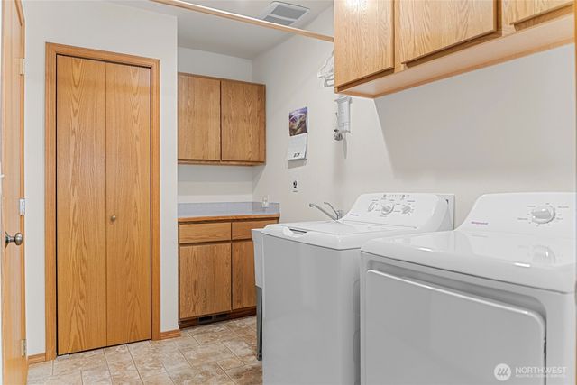 605 Pinyon Place, Omak, WA 98841