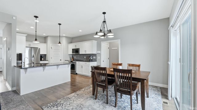 11176 Prairie Rose Pass, Roanoke, IN 46783