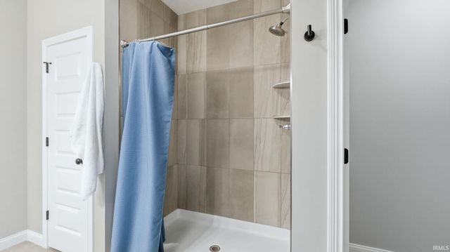 11176 Prairie Rose Pass, Roanoke, IN 46783