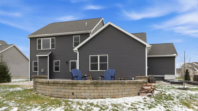 11176 Prairie Rose Pass, Roanoke, IN 46783