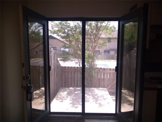 1015 E Yager LN 69, Austin, TX 78753