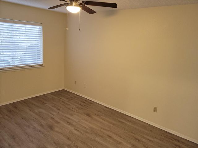 1015 E Yager LN 69, Austin, TX 78753