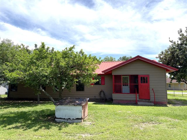 1205 Lamar, Mt Pleasant, TX 75455