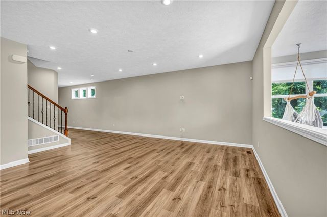 6244 Cardinal Meadow Court, Mentor, OH 44060