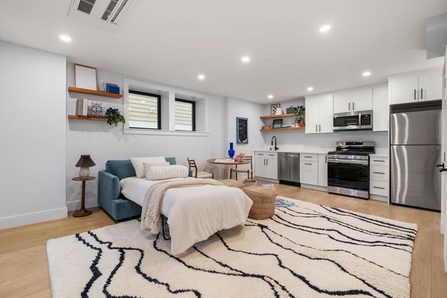 181 I Street, Boston, MA 02127