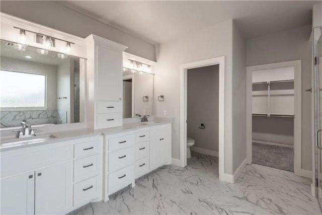 1124 Colonial Avenue, Tuttle, OK 73089