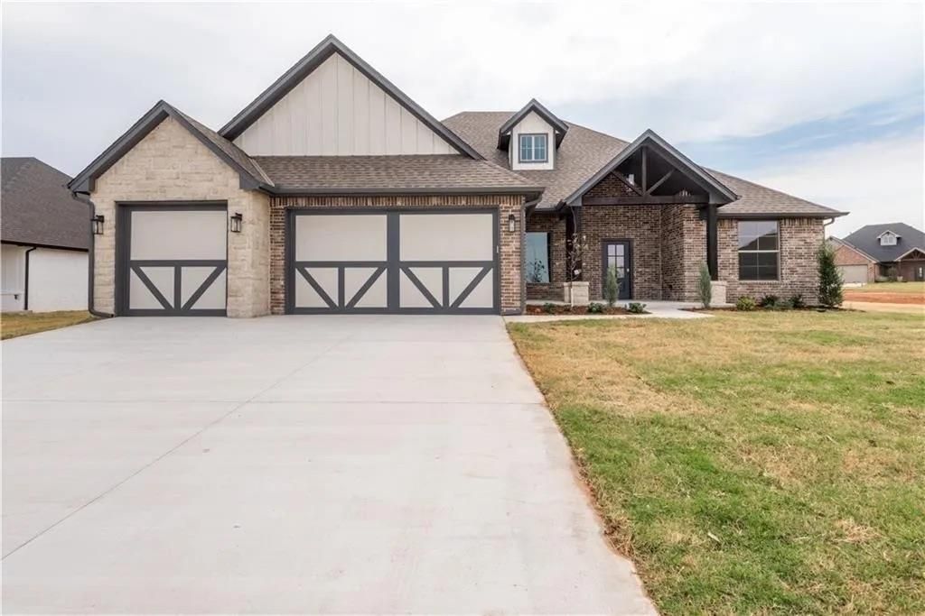 1124 Colonial Avenue, Tuttle, OK 73089