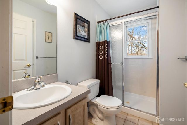 41 Addington Court, East Brunswick, NJ 08816