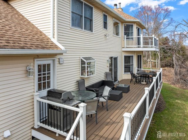 41 Addington Court, East Brunswick, NJ 08816