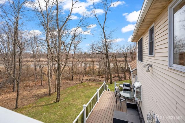 41 Addington Court, East Brunswick, NJ 08816