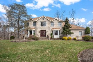 41 Addington Court, East Brunswick, NJ 08816