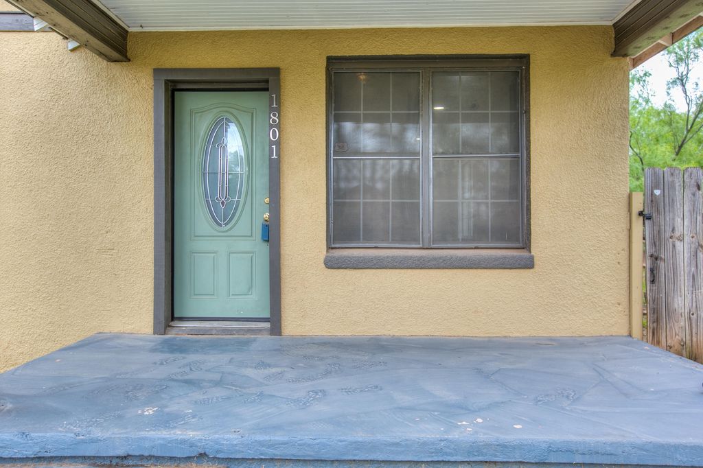 Image 11 of property listing at 1801 Childress Street, San Angelo, TX 76901