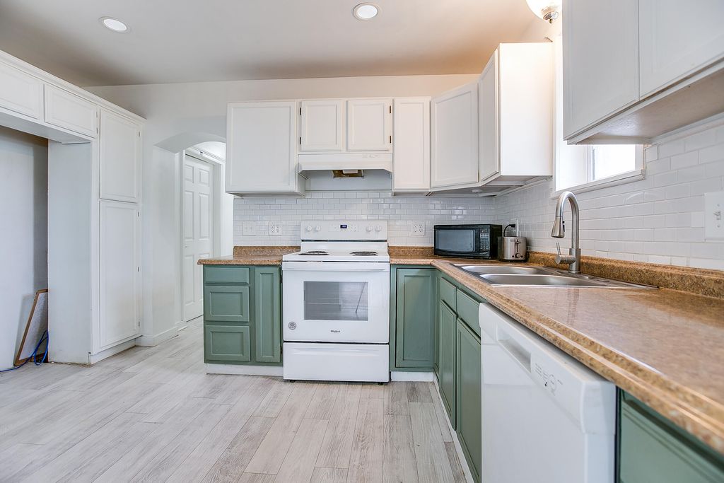 Image 15 of property listing at 1801 Childress Street, San Angelo, TX 76901