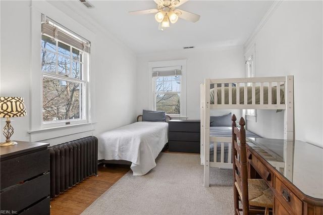 1049 Jamestown CRES, Norfolk, VA 23508