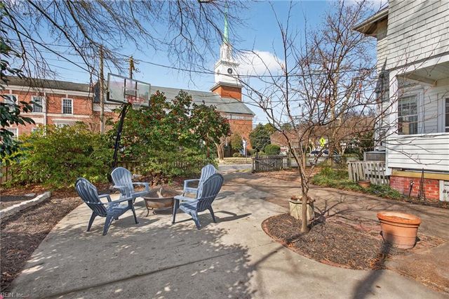 1049 Jamestown CRES, Norfolk, VA 23508