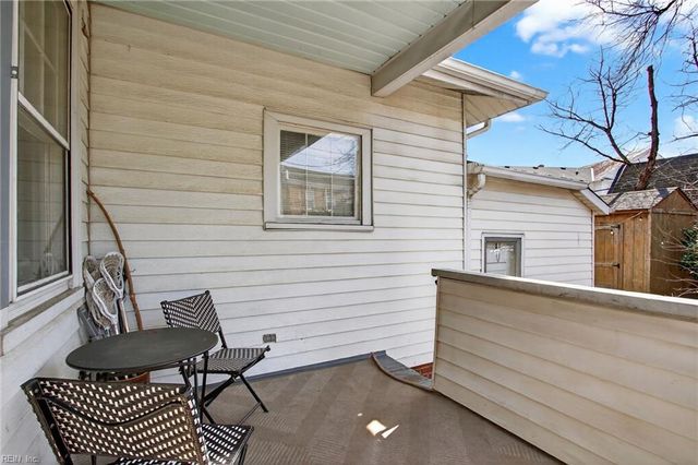 1049 Jamestown CRES, Norfolk, VA 23508