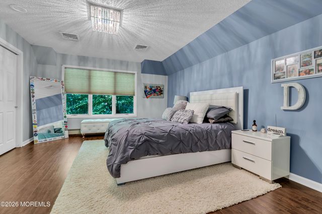 13 Fox Hill Drive, Millstone, NJ 08535