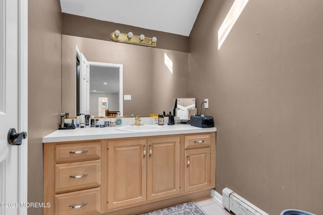 13 Fox Hill Drive, Millstone, NJ 08535