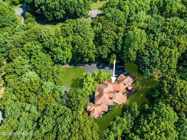 13 Fox Hill Drive, Millstone, NJ 08535