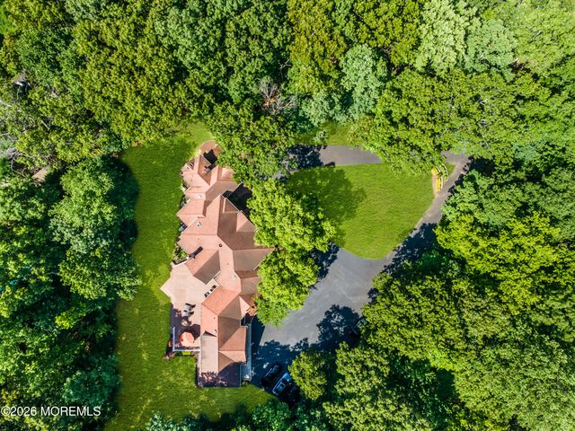 13 Fox Hill Drive, Millstone, NJ 08535