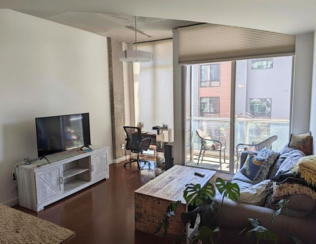600 12th Ave S Apt 611, Nashville, TN 37203