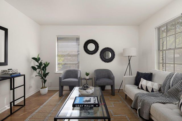 5105 Plumas LN, Austin, TX 78745