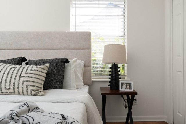 5105 Plumas LN, Austin, TX 78745