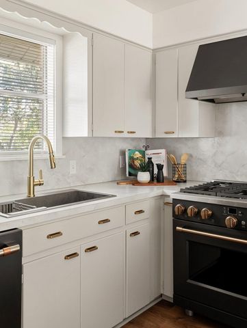 5105 Plumas LN, Austin, TX 78745