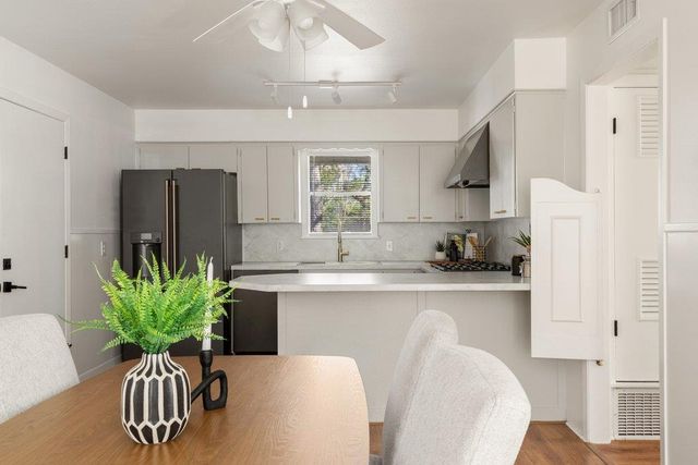 5105 Plumas LN, Austin, TX 78745