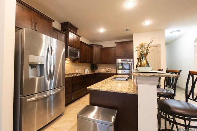 33941 Kingfisher St, Denham Springs, LA 70706