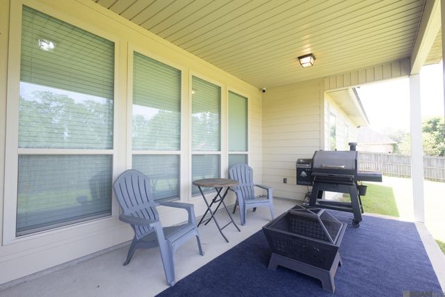 33941 Kingfisher St, Denham Springs, LA 70706