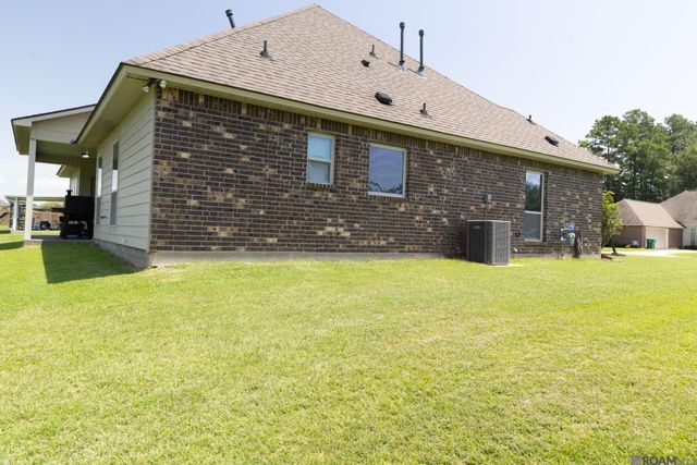 33941 Kingfisher St, Denham Springs, LA 70706