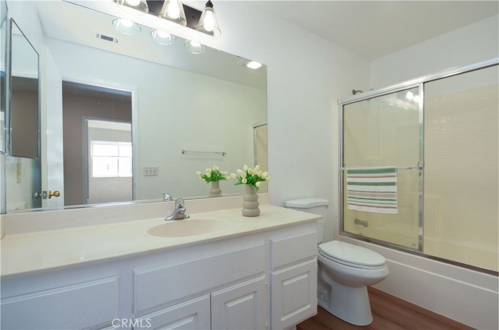 Image 21 of property listing at 31653 Canyon Estates, Lake Elsinore, CA 92532