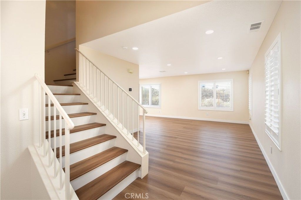 Image 3 of property listing at 31653 Canyon Estates, Lake Elsinore, CA 92532