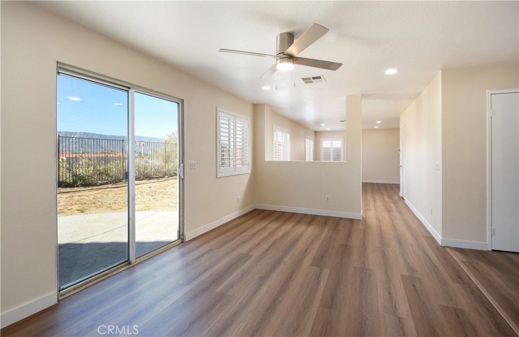 Image 9 of property listing at 31653 Canyon Estates, Lake Elsinore, CA 92532