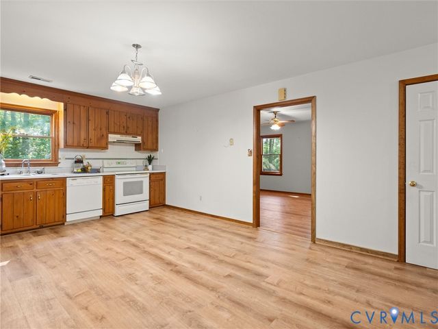 2750 Red Lane Rd, Powhatan, VA 23139