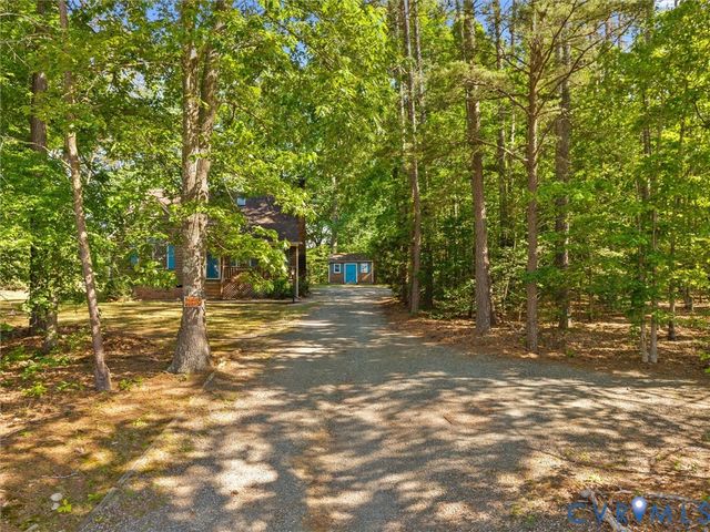 2750 Red Lane Rd, Powhatan, VA 23139