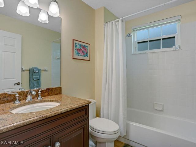 7095 Barrington CIR 6-102, Naples, FL 34108