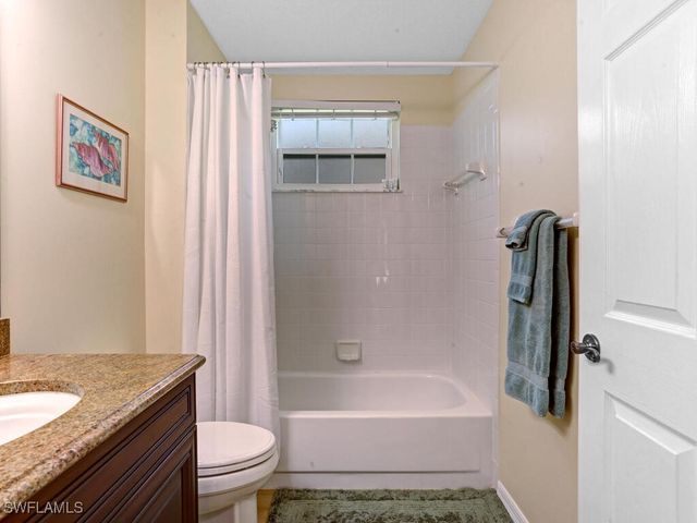 7095 Barrington CIR 6-102, Naples, FL 34108