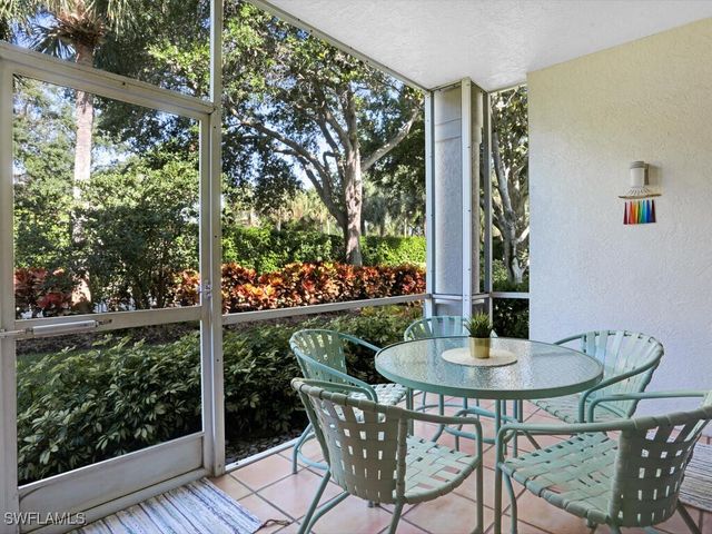 7095 Barrington CIR 6-102, Naples, FL 34108