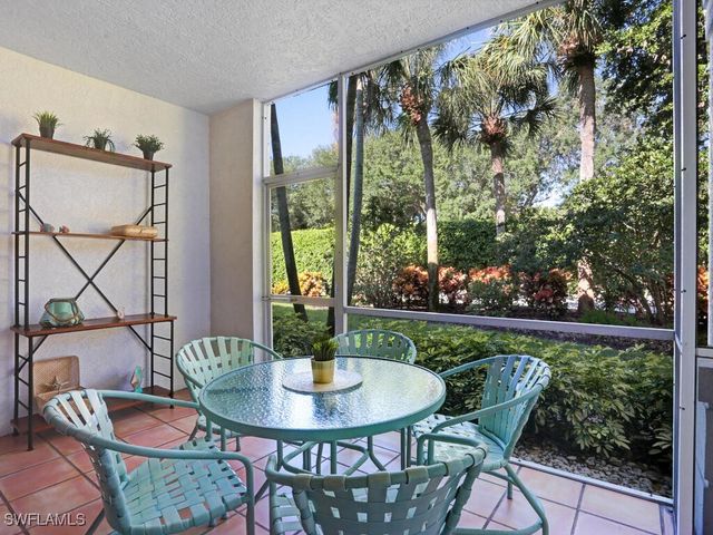 7095 Barrington CIR 6-102, Naples, FL 34108
