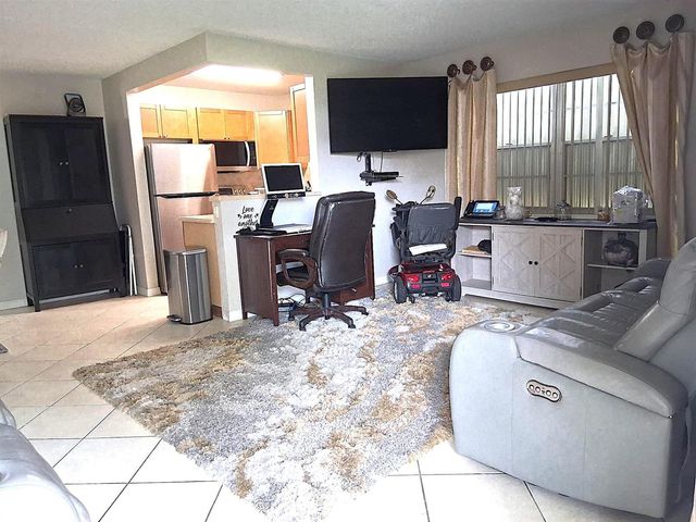 6 Northampton A, West Palm Beach, FL 33417