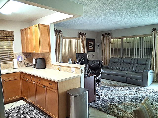 6 Northampton A, West Palm Beach, FL 33417