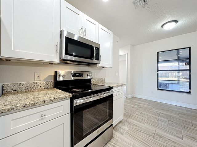 2823 SAINT CLAIR COURT, Orlando, FL 32818