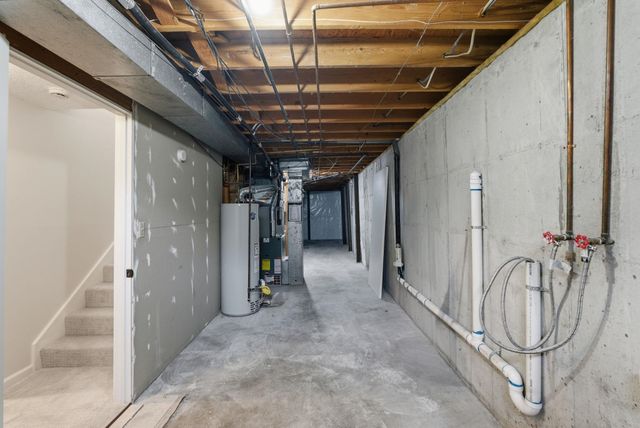 2524 N Welgate Cir, Wichita, KS 67226