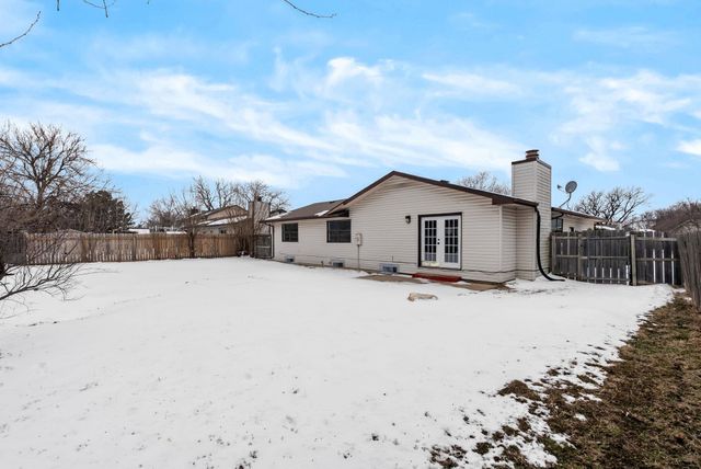 2524 N Welgate Cir, Wichita, KS 67226