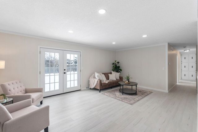 2524 N Welgate Cir, Wichita, KS 67226