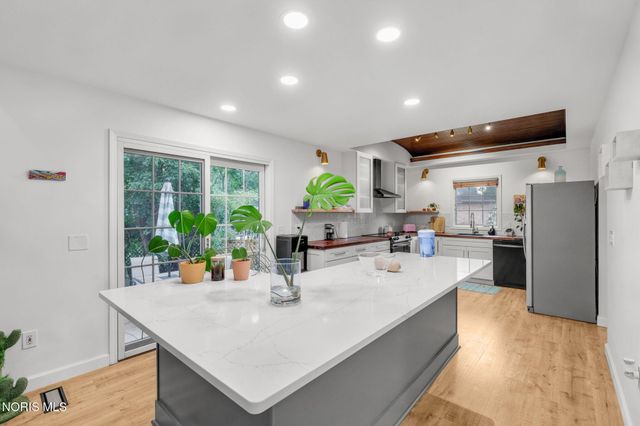 2110 Austin Bluffs Court, Toledo, OH 43615