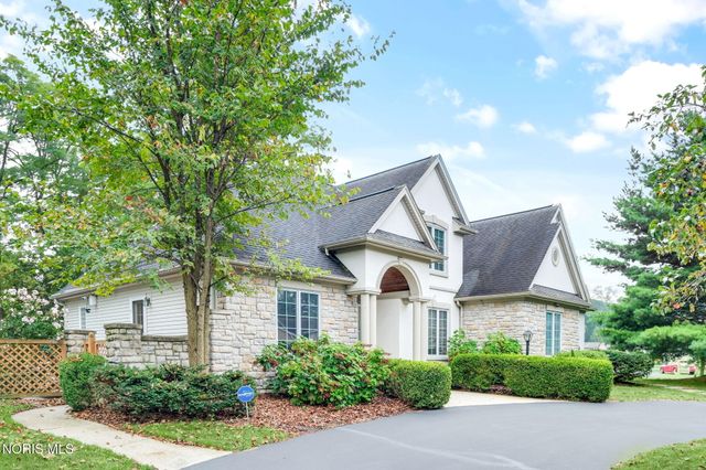 2110 Austin Bluffs Court, Toledo, OH 43615