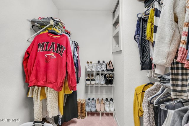 2110 Austin Bluffs Court, Toledo, OH 43615